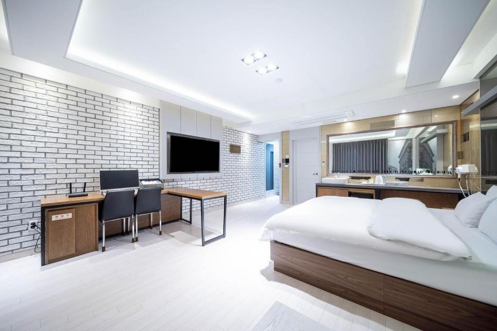 Pohang Hotel View מראה חיצוני תמונה